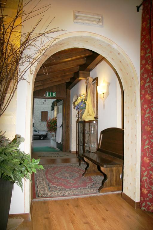 Albergo Garn\u00EC Cavento Pinzolo Exterior foto